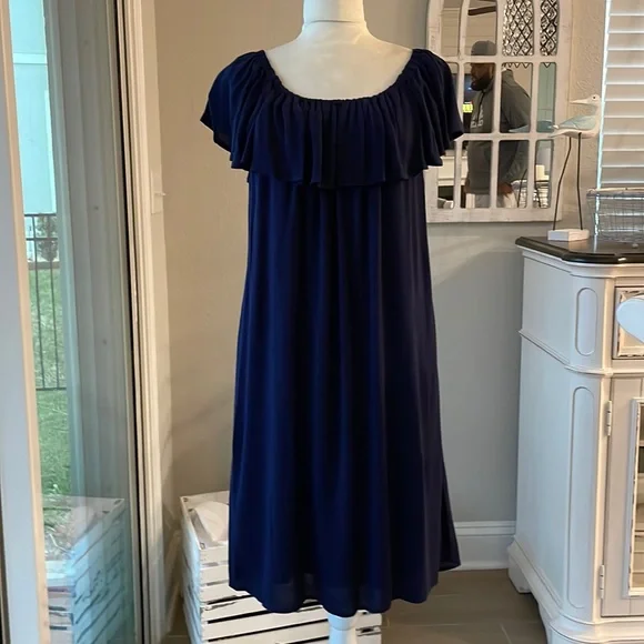 Sandra darren dress hot sale poshmark